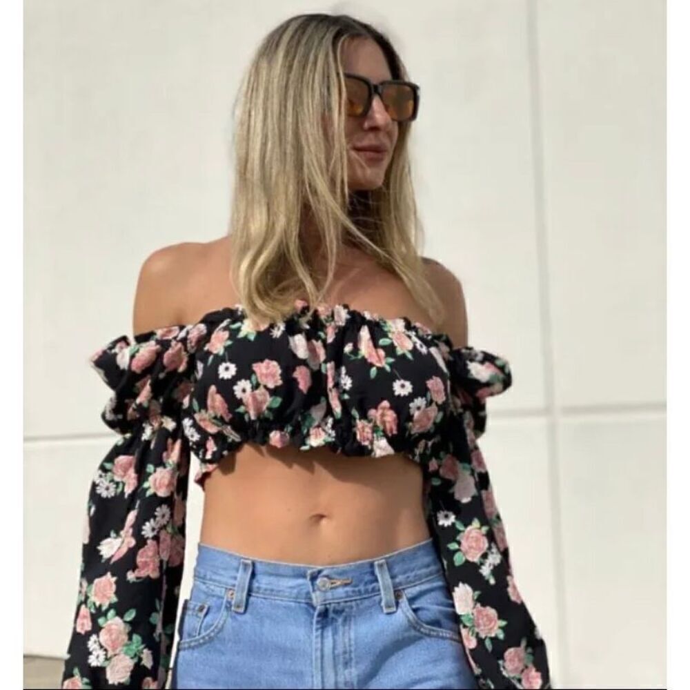 Divided by H&M Floral Crop Top Cold Shpulder Boat Neck Cropped Blouse